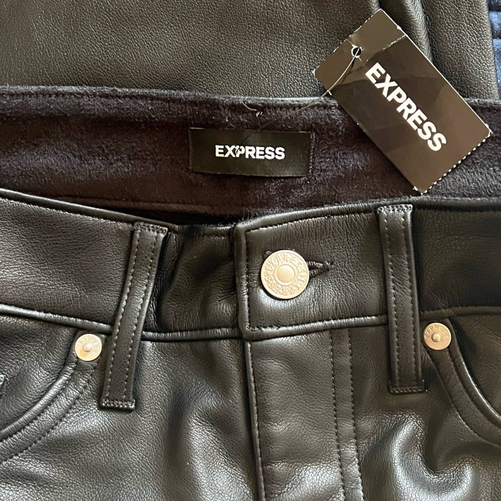 Express Pants - Picture 2 of 3
